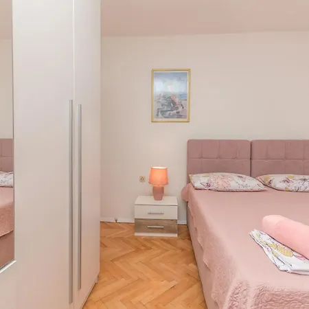 Agape Apartment *
