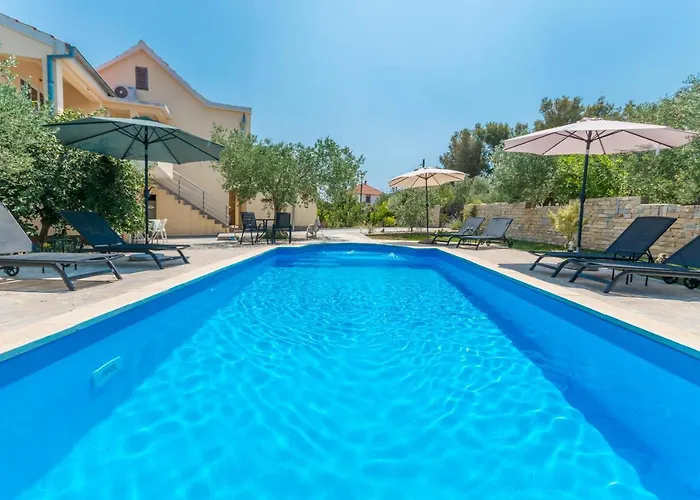 Agape Biograd Na Moru