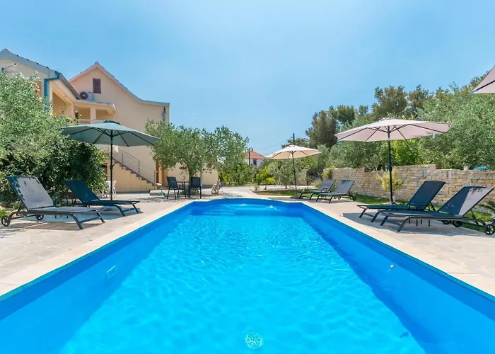 Agape Biograd Na Moru